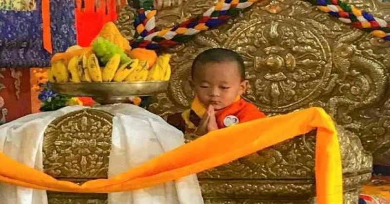 เหลือเชื่อ! เจ้าชายน้อยภูฏานวัย 3 ขวบ ระลึกชาติ 824 ปี เป็นอาจารย์ที่นาลันทา!!