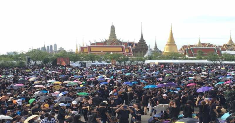 จัดระเบียบเคลียร์สนามหลวง!!! กรมศิลป์ฯ เตรียมพื้นที่สร้างพระเมรุมาศ